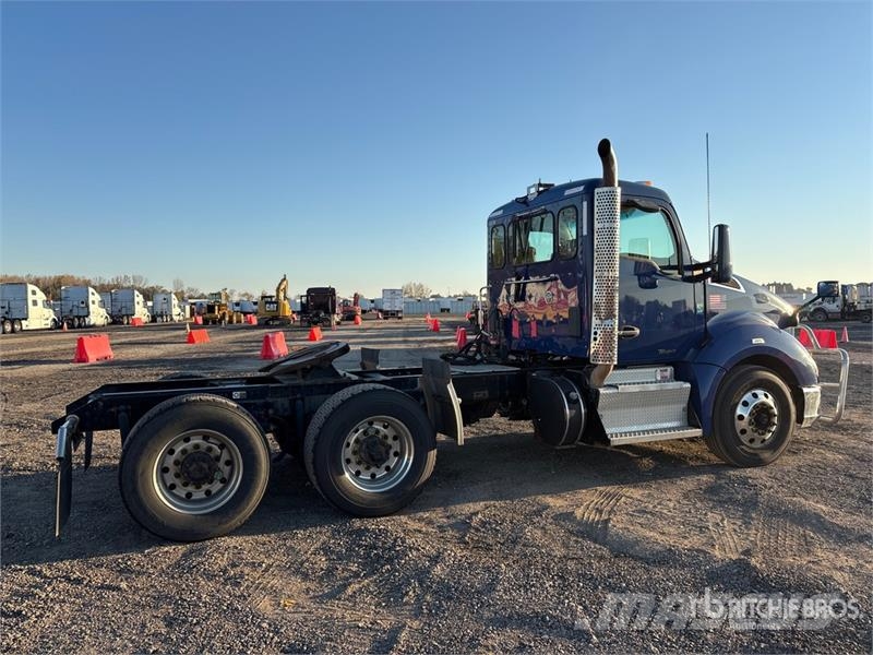 Kenworth T680 6x4 T/A Day Cab Truck Tractor Vilcēji