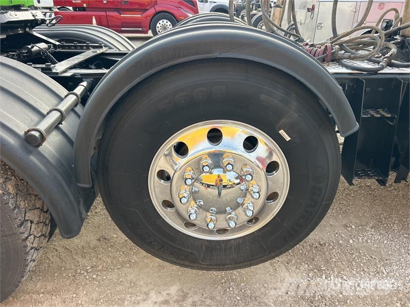 Kenworth T800 Vilcēji