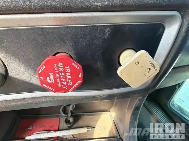 Kenworth T800 Kombinētās vakumsūkņa mašīnas