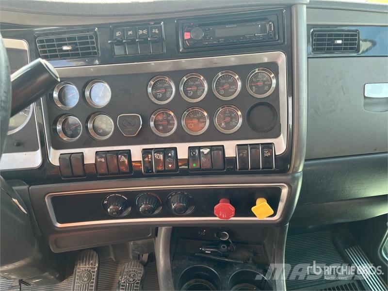 Kenworth T800 وحدات الجر