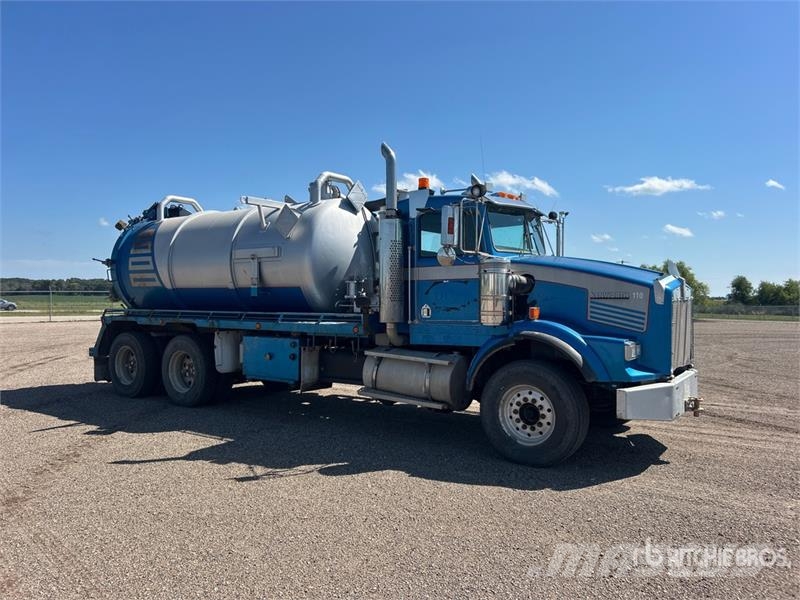 Kenworth T800 Combi / vacuum trucks