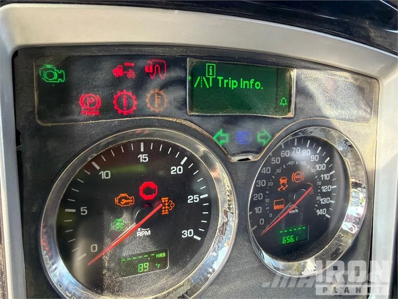 Kenworth T800 Kombinētās vakumsūkņa mašīnas
