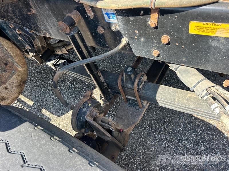Kenworth T800 Combi / vacuum trucks