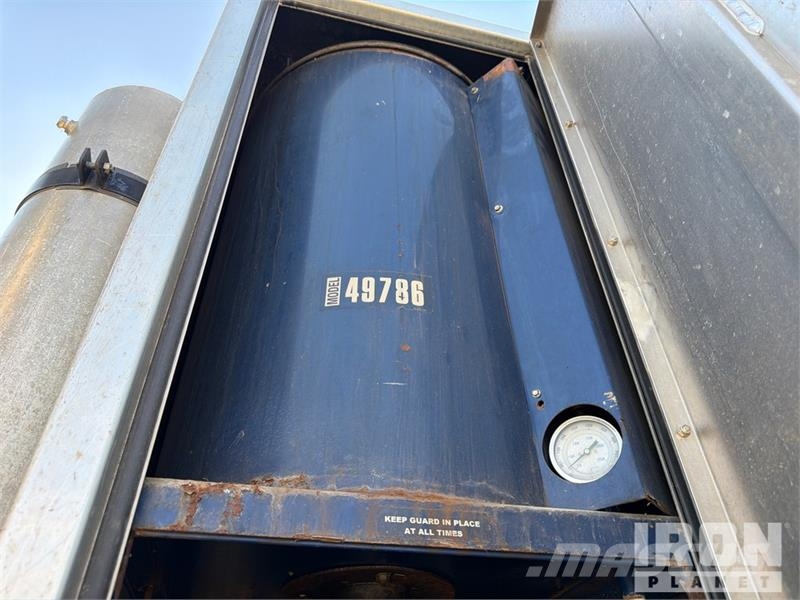 Kenworth T800 Kombinētās vakumsūkņa mašīnas