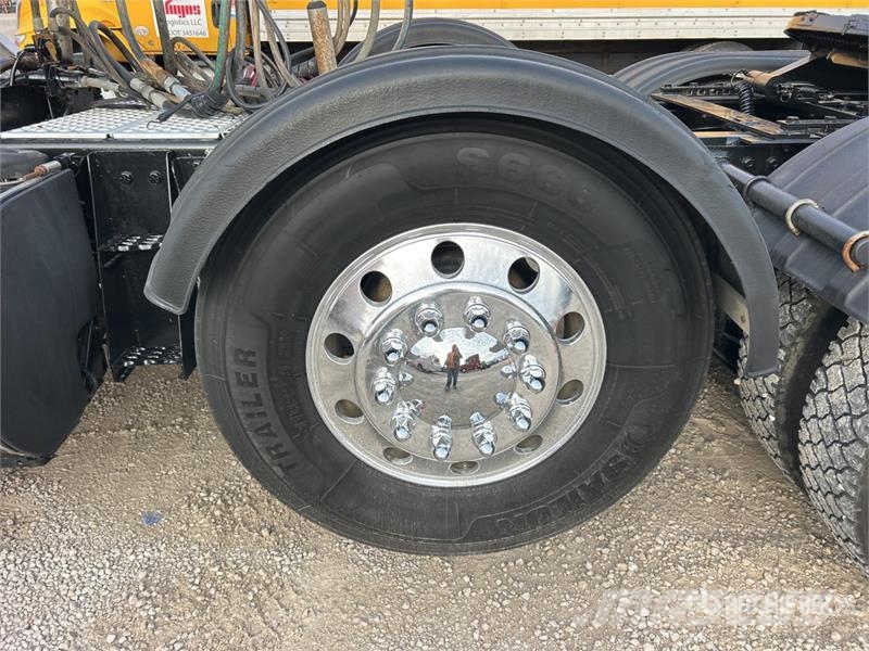 Kenworth T800 Vilcēji