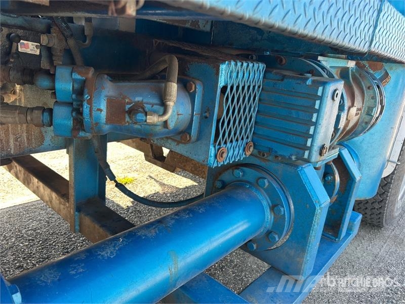 Kenworth T800 Combi / vacuum trucks