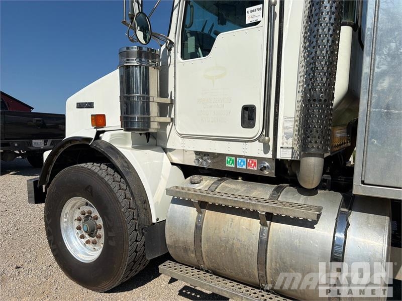 Kenworth T800 Kombinētās vakumsūkņa mašīnas