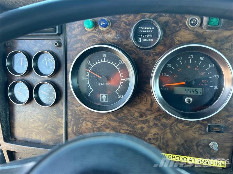 Kenworth T800 Combi / vacuum trucks