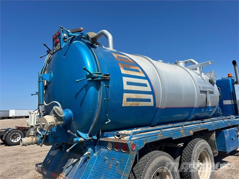 Kenworth T800 Combi / vacuum trucks