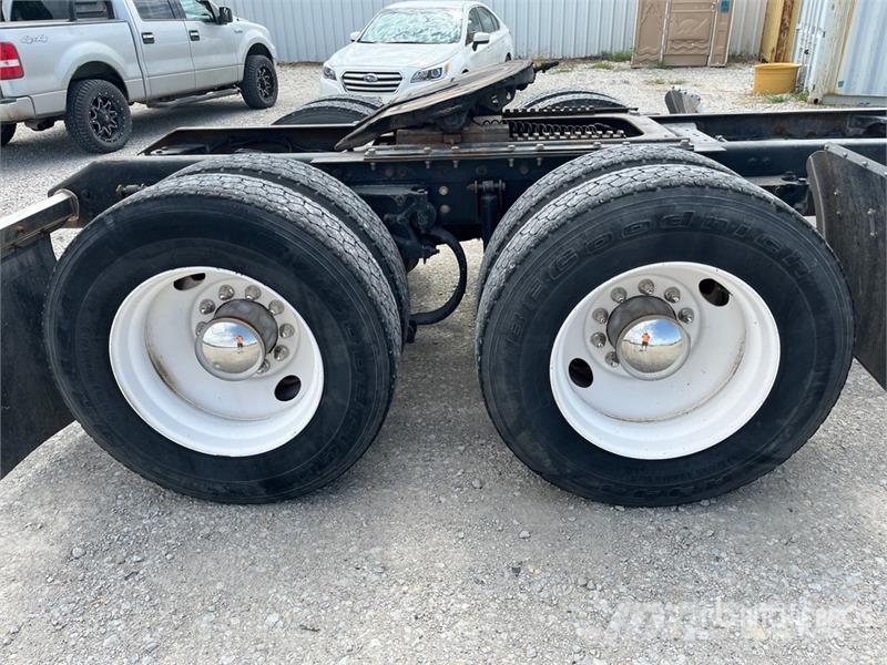 Kenworth T800 وحدات الجر
