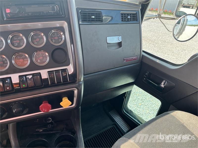 Kenworth T800 وحدات الجر