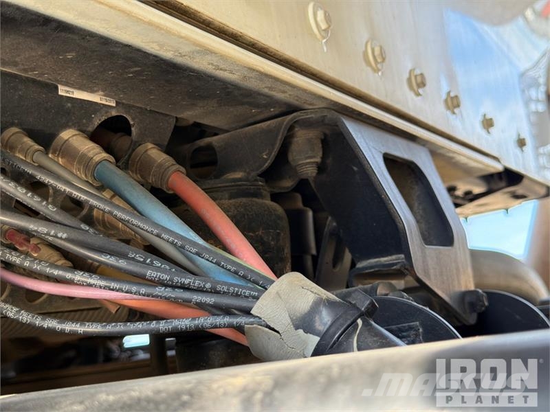 Kenworth T800 Kombinētās vakumsūkņa mašīnas