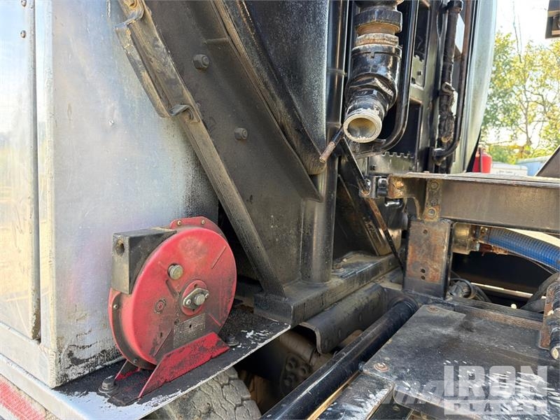 Kenworth T800 Kombinētās vakumsūkņa mašīnas