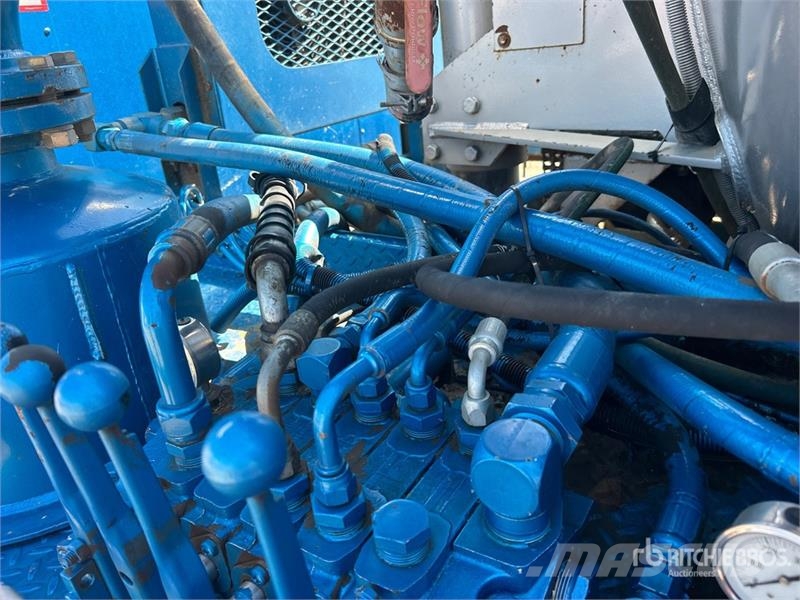 Kenworth T800 Combi / vacuum trucks