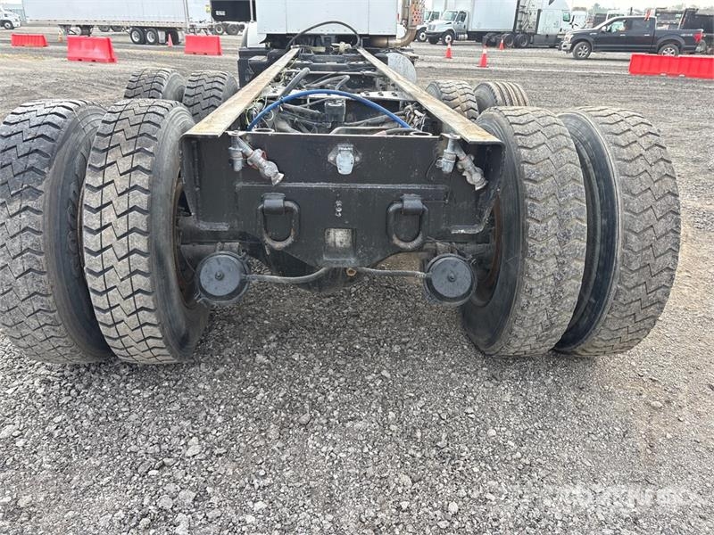 Kenworth T800 6x4 Cab and Chassis Kabine i unutrašnjost