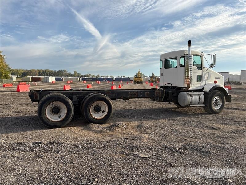 Kenworth T800 6x4 Cab and Chassis Kabine i unutrašnjost