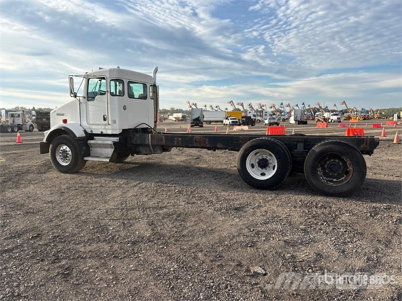 Kenworth T800 6x4 Cab and Chassis Kabine i unutrašnjost
