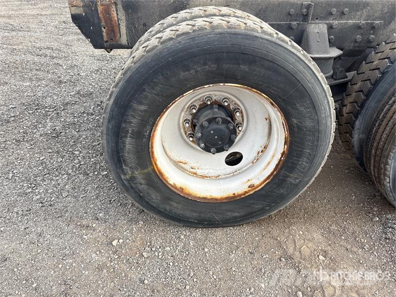 Kenworth T800 6x4 Cab and Chassis Kabine i unutrašnjost