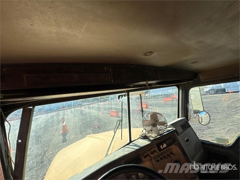 Kenworth T800 6x4 Mixer Truck Betonmischer