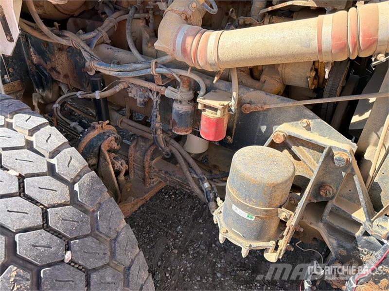 Kenworth T800 6x4 Sleeper Cab and Chassis (Inoperable) Kabine in notranjost