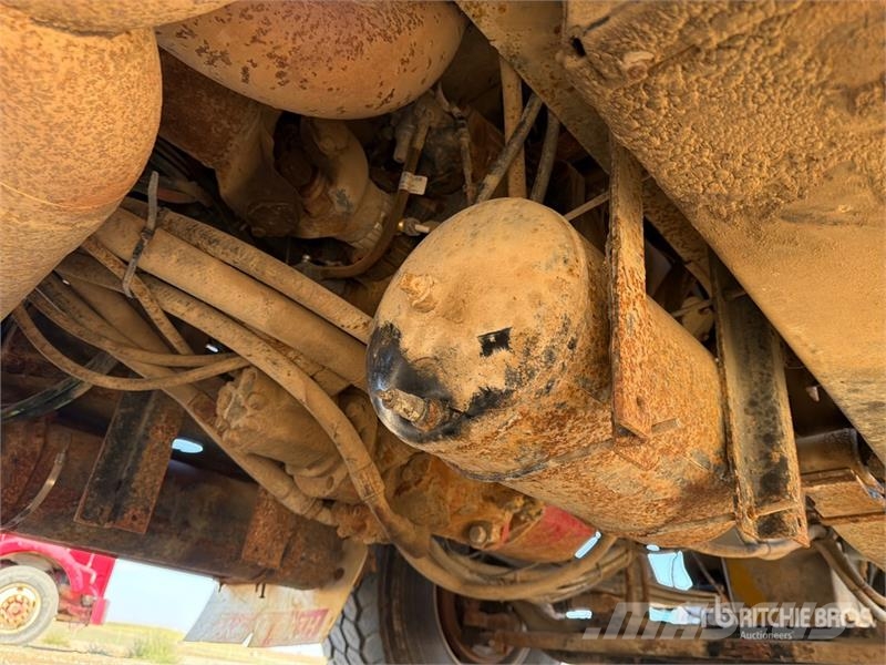 Kenworth T800 6x4 Sleeper Cab and Chassis (Inoperable) Kabine in notranjost