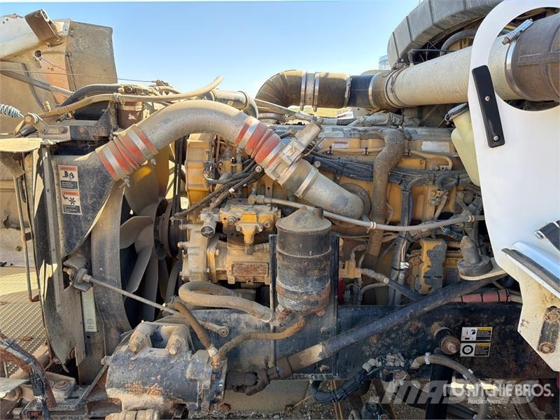 Kenworth T800 6x4 Sleeper Cab and Chassis (Inoperable) Kabine in notranjost