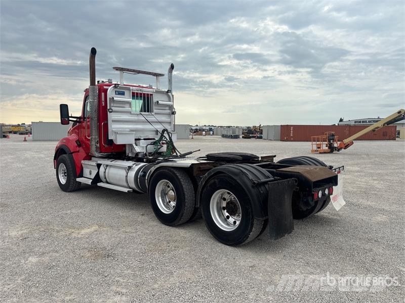 Kenworth T880 Tracteur routier