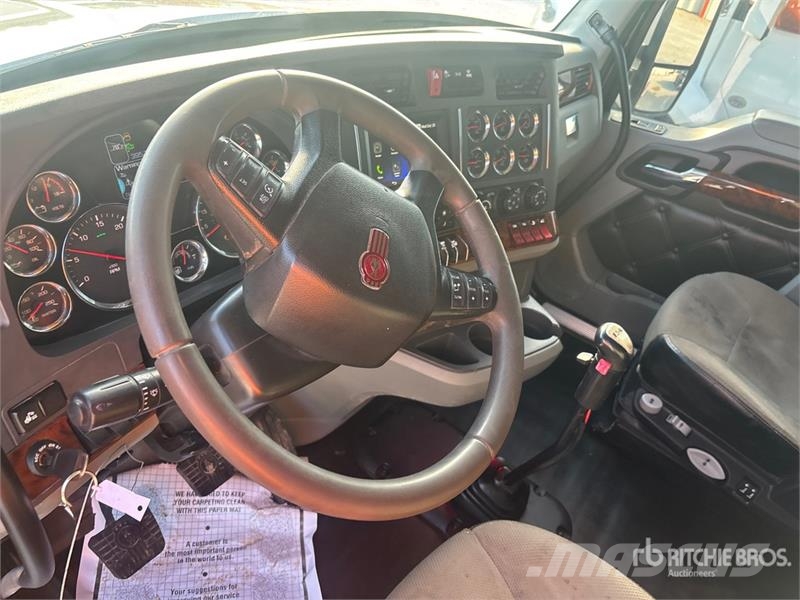 Kenworth T880 Tractor Units