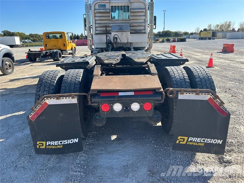 Kenworth T880 Naudoti vilkikai