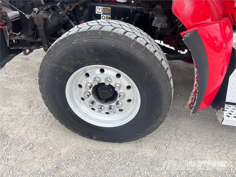 Kenworth T880 Tracteur routier