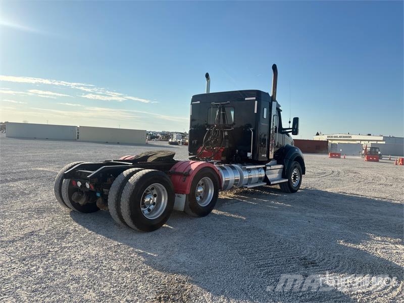 Kenworth T880 Tractor Units