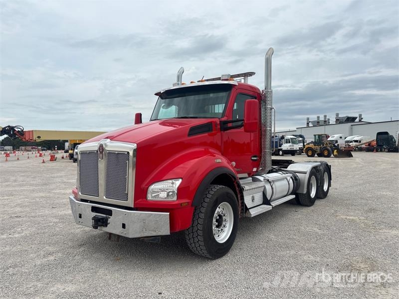 Kenworth T880 Tracteur routier