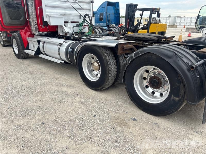 Kenworth T880 Tracteur routier