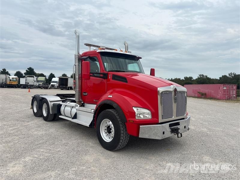 Kenworth T880 Tracteur routier
