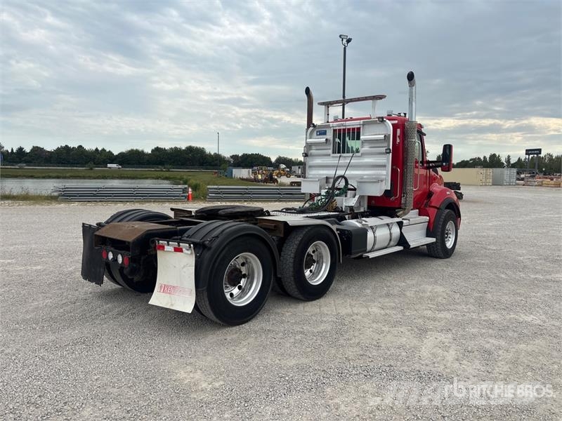 Kenworth T880 Tracteur routier