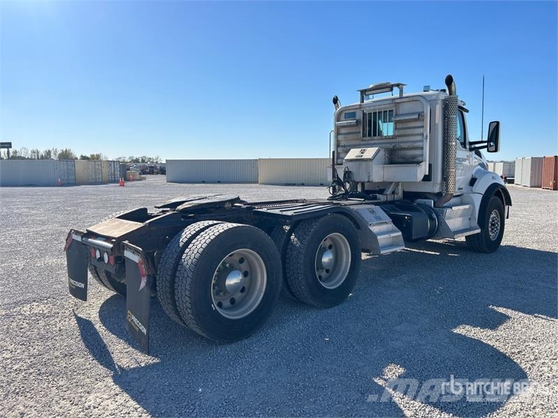 Kenworth T880 Naudoti vilkikai