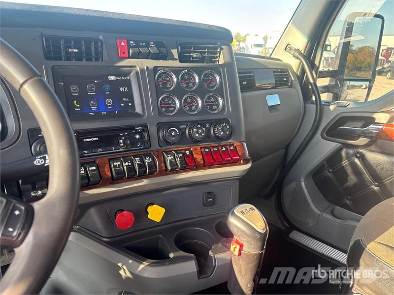 Kenworth T880 Tractor Units