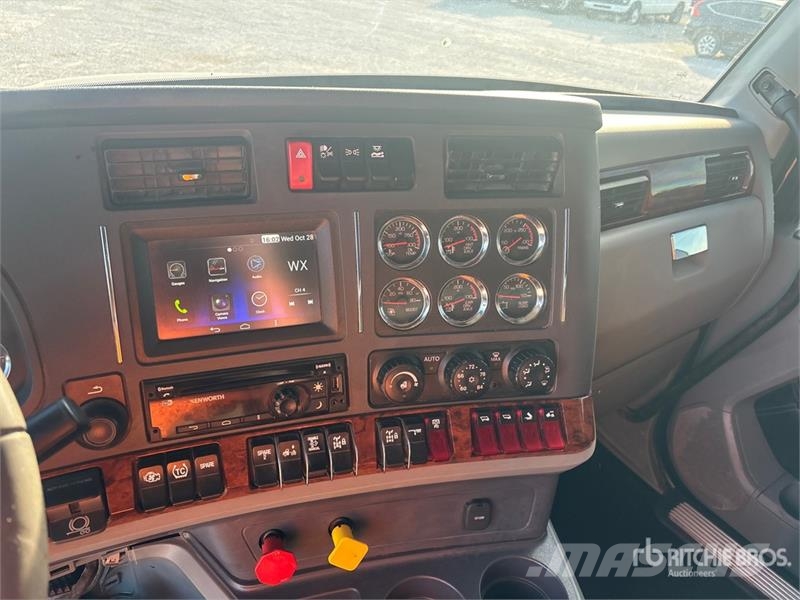 Kenworth T880 Tractor Units