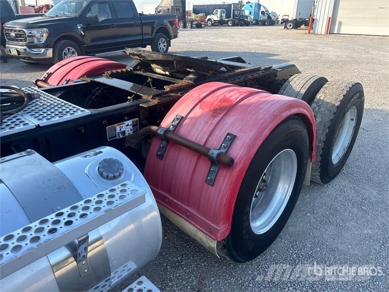 Kenworth T880 Tractor Units