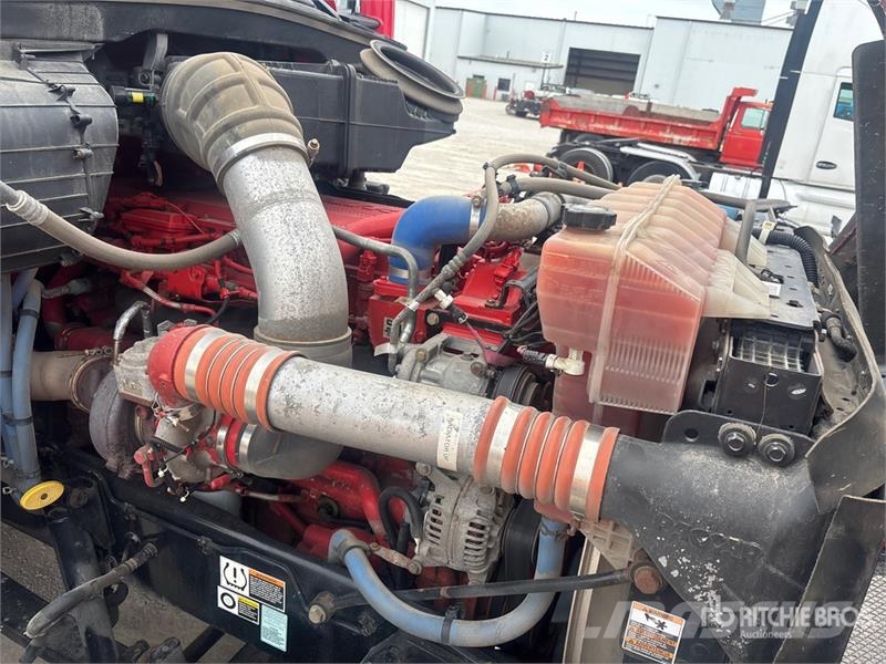 Kenworth T880 Tracteur routier