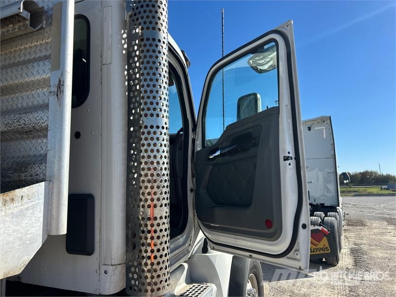 Kenworth T880 Naudoti vilkikai