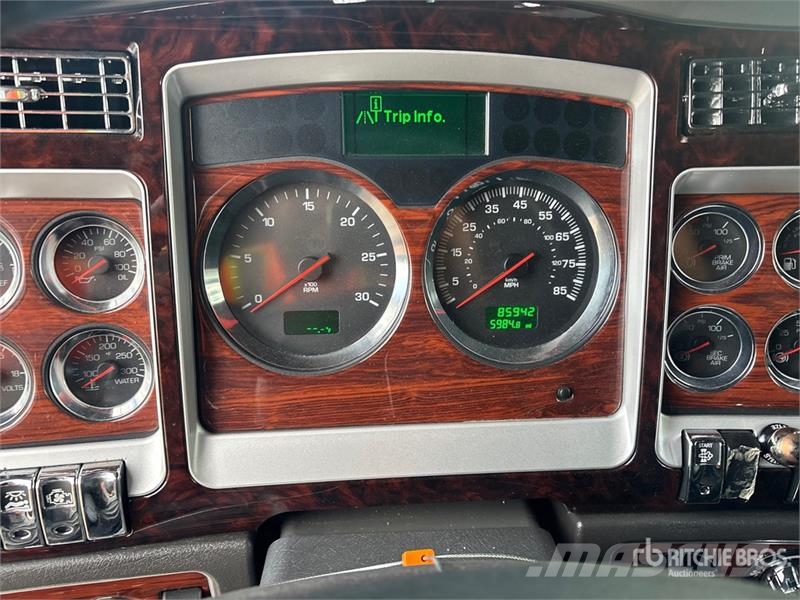 Kenworth W900 Седельные тягачи