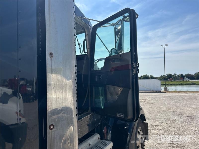 Kenworth W900 Prime Movers