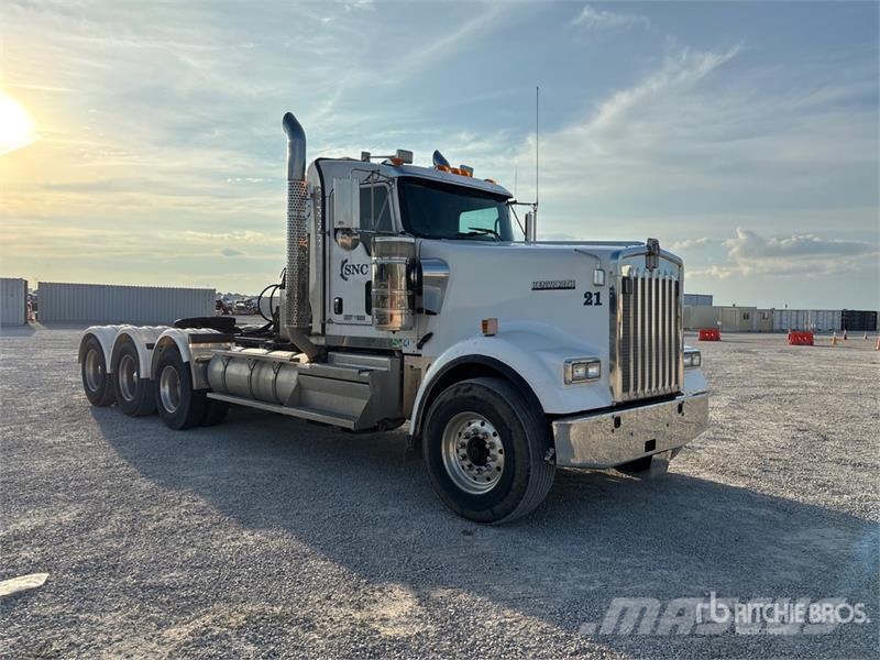 Kenworth W900 Tractor Units