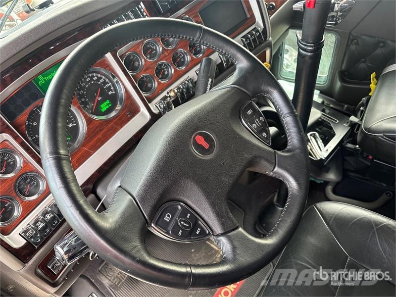 Kenworth W900 Седельные тягачи
