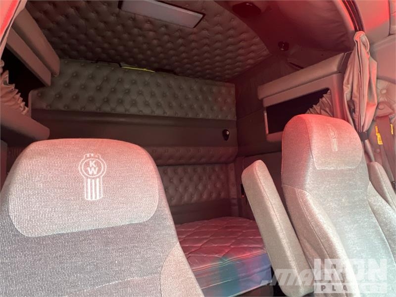 Kenworth W900 Седельные тягачи