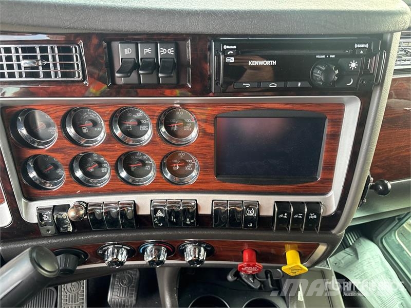 Kenworth W900 Седельные тягачи