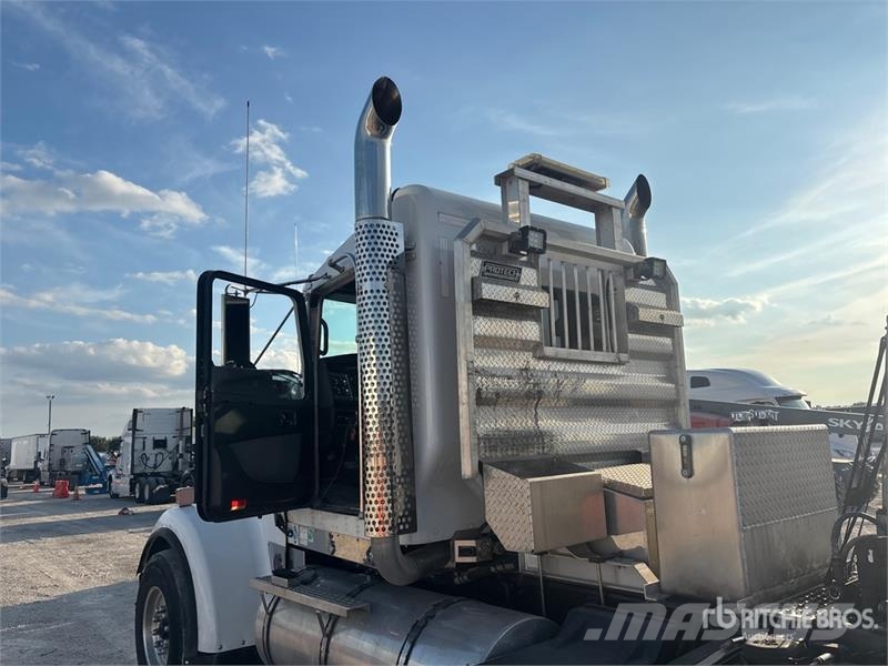 Kenworth W900 Tractor Units
