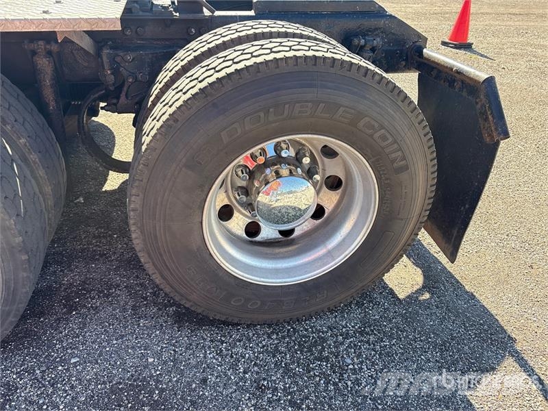 Kenworth W900 Tractor Units