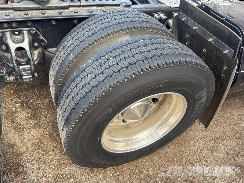 Kenworth W900 Седельные тягачи